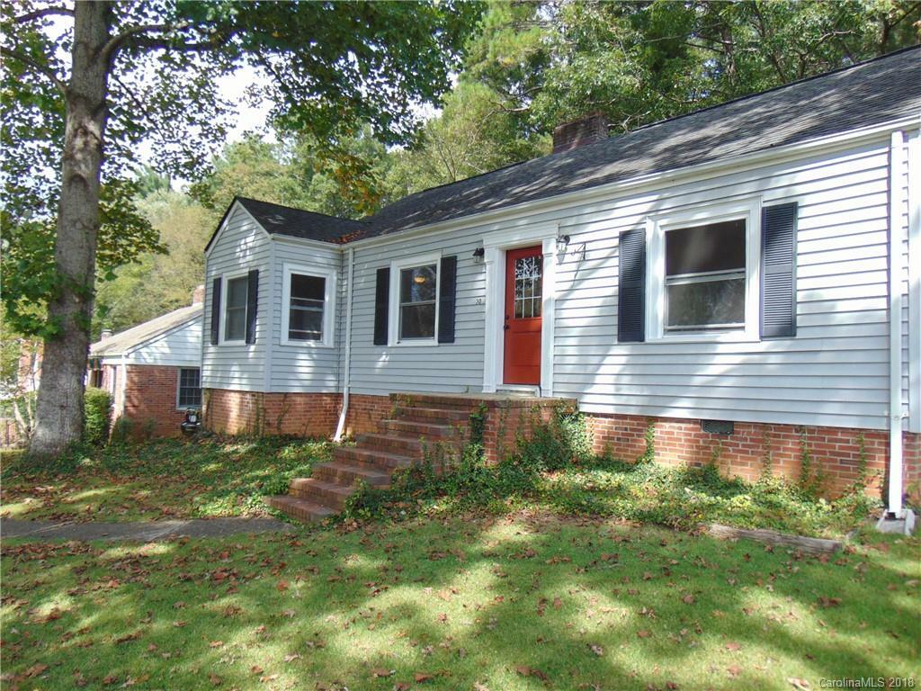 Property Photo:  30 Canterbury Road  NC 28805 