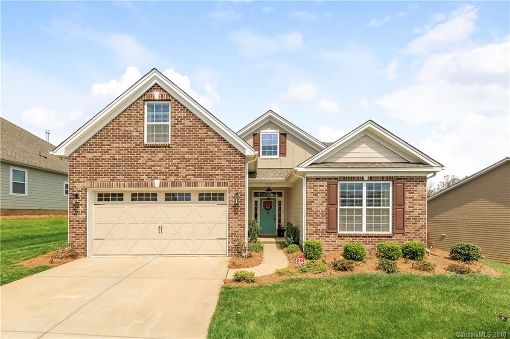 Property Photo: 3723 Salvistrin Street NC 28214