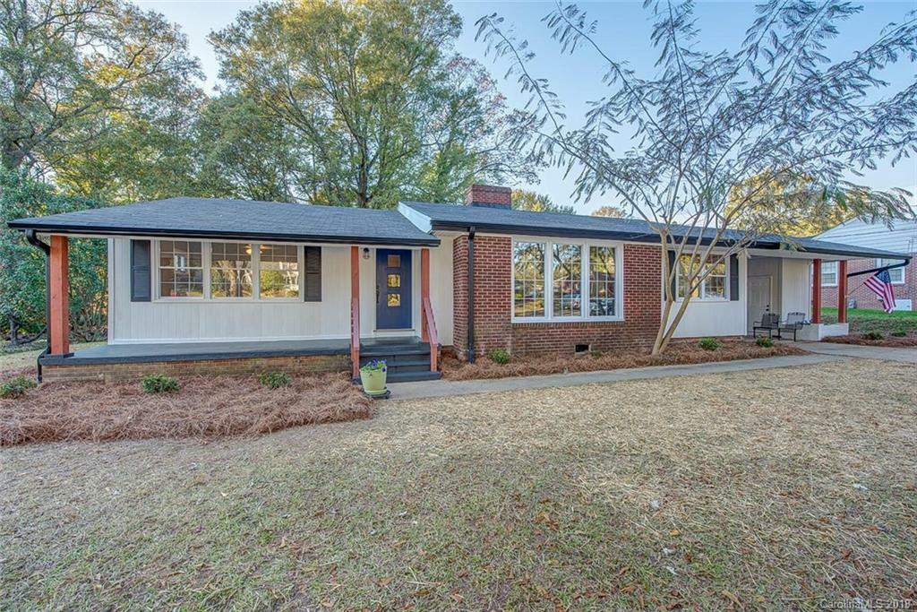 Property Photo:  519 Hawthorne Lane  NC 28054 