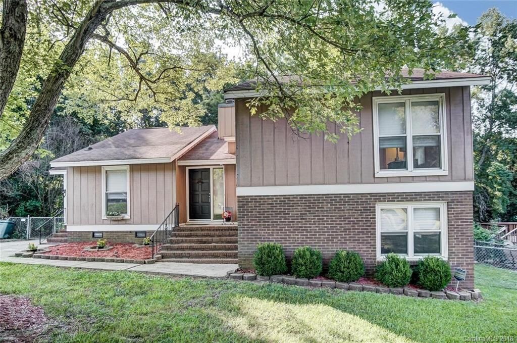 Property Photo:  9514 Hannon Road  NC 28227 