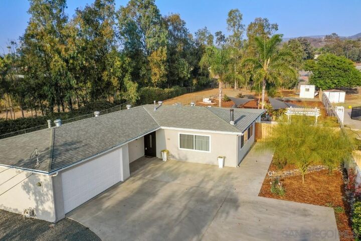 Property Photo:  1352 Granite Rd  CA 92069 