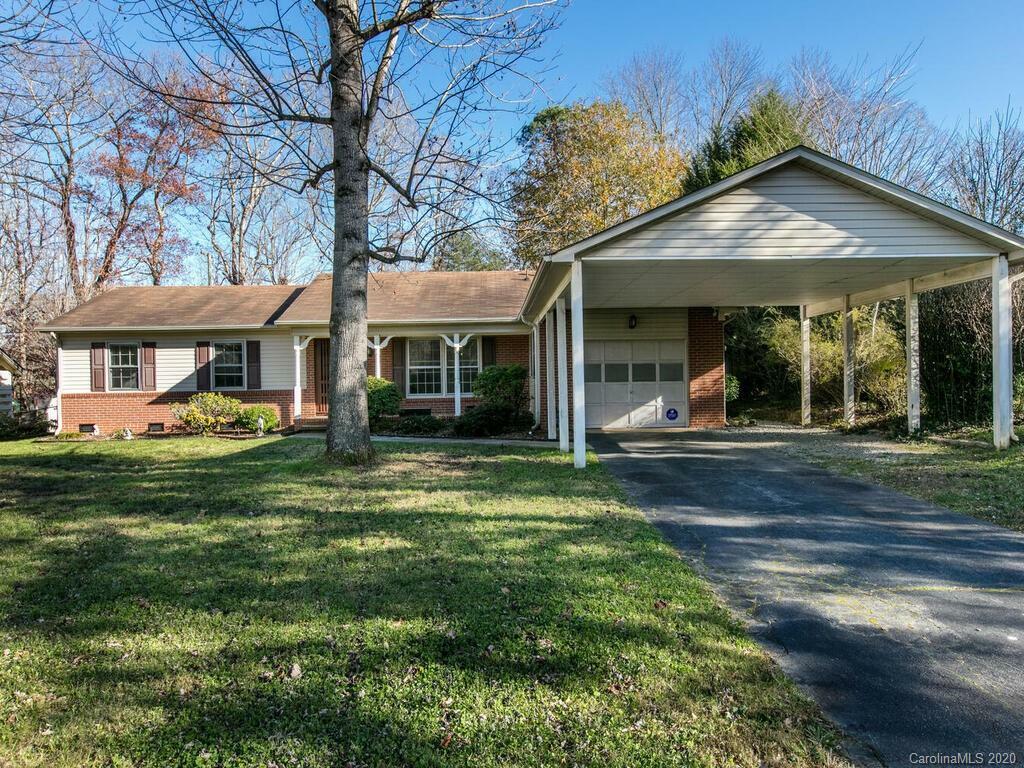 Property Photo:  127 Summerglen Drive  NC 28806 