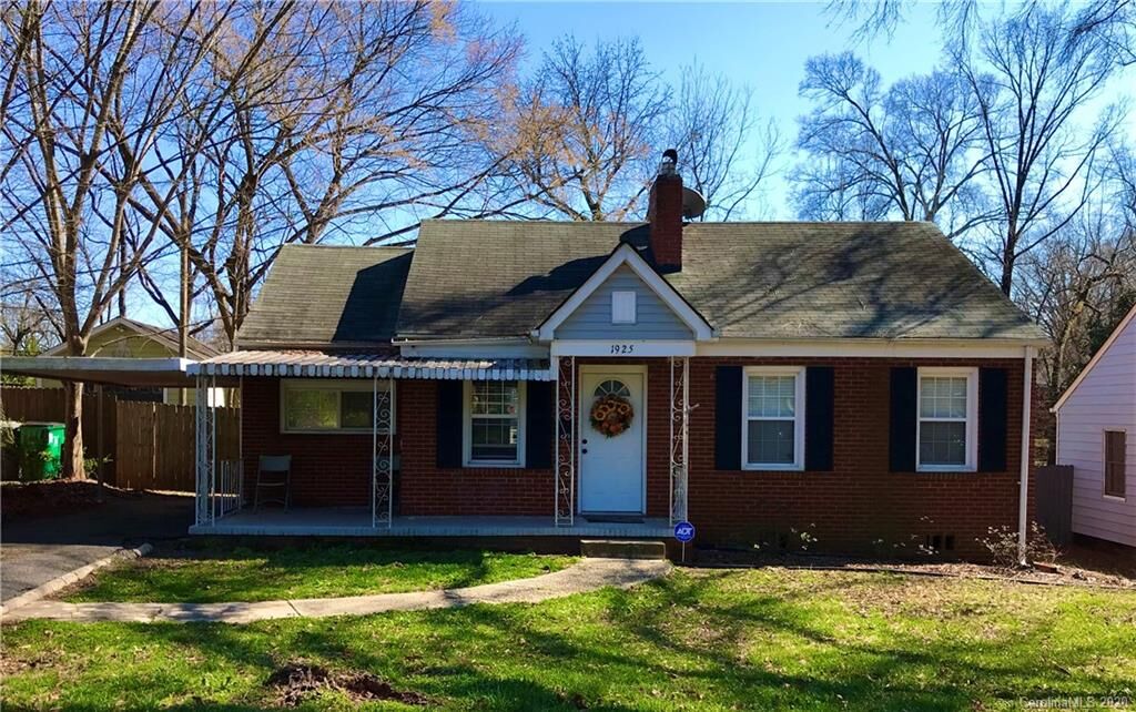 Property Photo:  1925 Garibaldi Avenue  NC 28208 