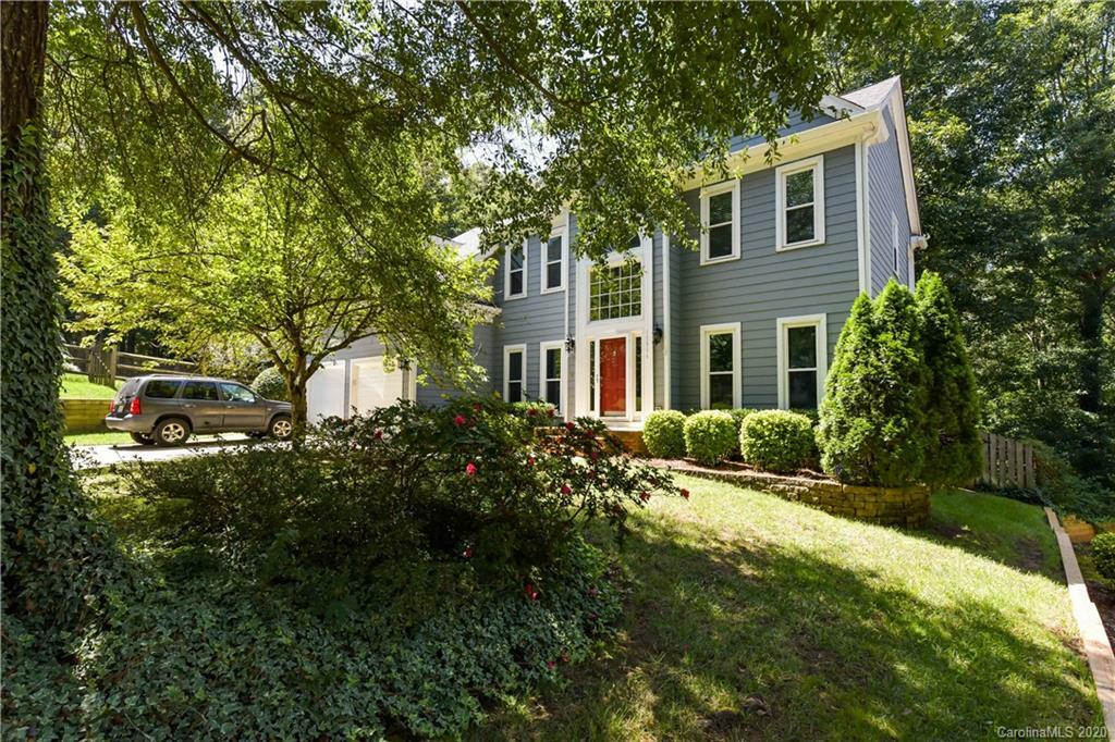 Property Photo: 10806 Hastings Mill Lane NC 28277