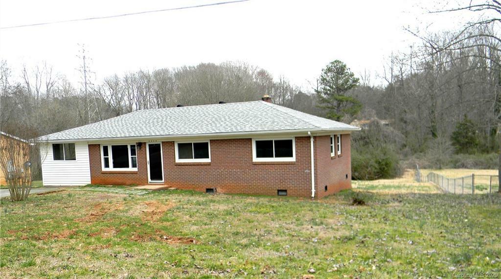 Property Photo:  2218 Reo Road  NC 28054 