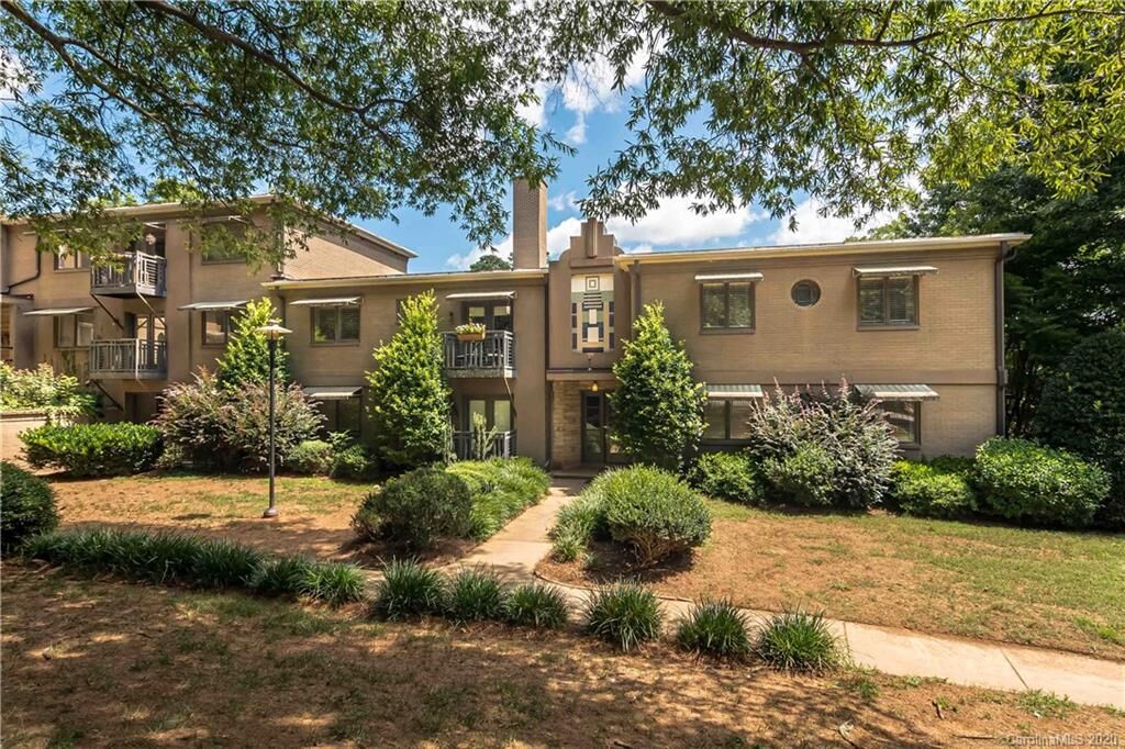 Property Photo:  227 N Dotger Avenue E15  NC 28207 