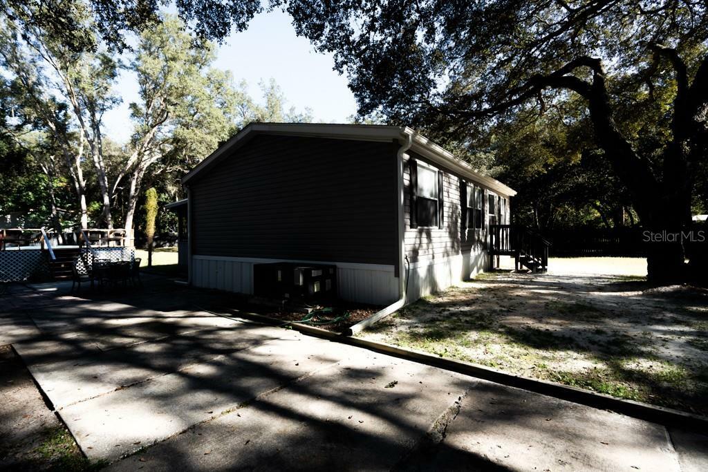 Property Photo:  45837 Michigan Road  FL 32702 