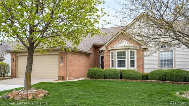 238 Shore Brook Lane  Commerce Twp MI 48390 photo