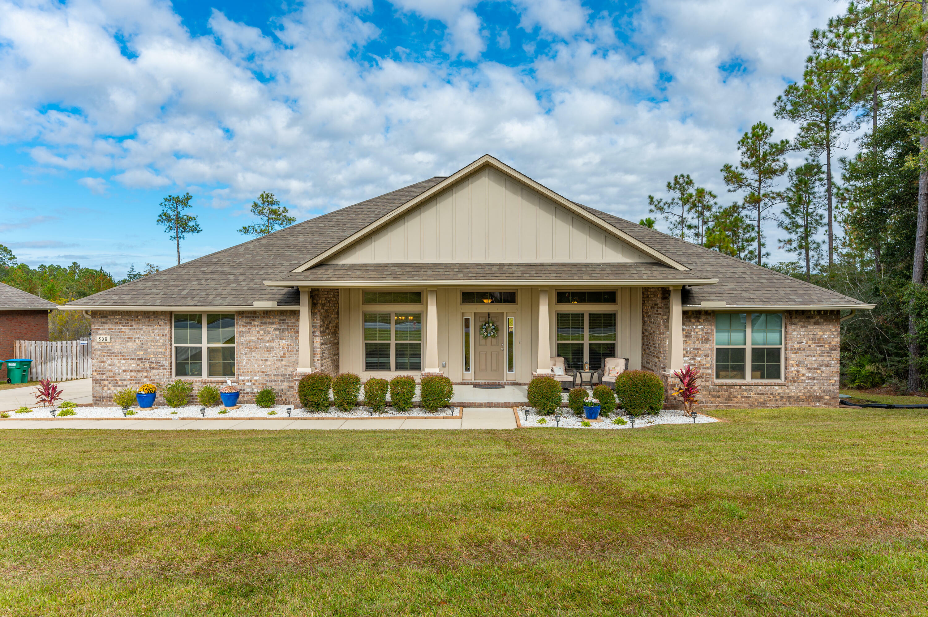 Property Photo: 808 Silver Tip Trail FL 32536