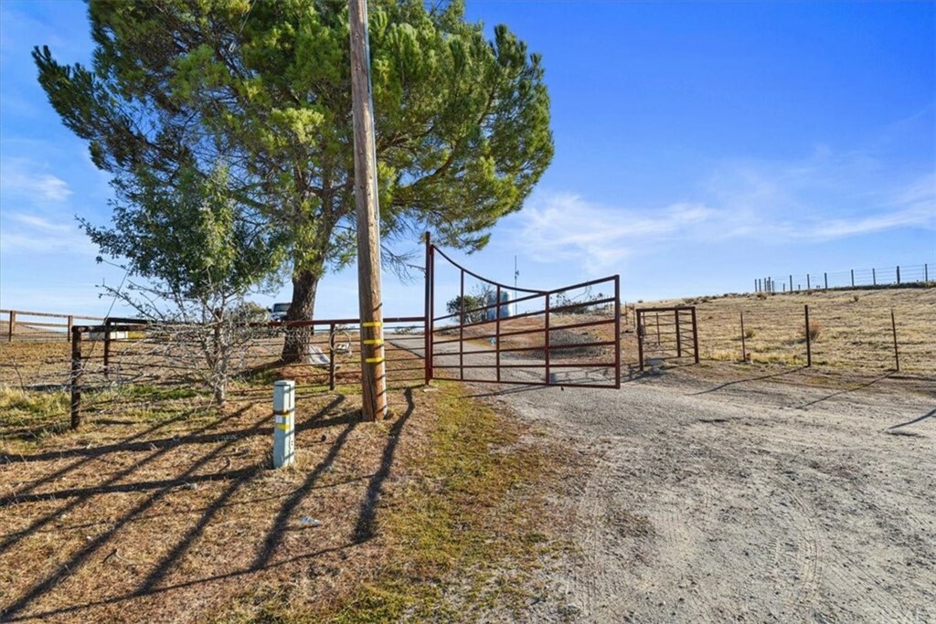 Property Photo:  3150 Bluegrass Place  CA 93432 