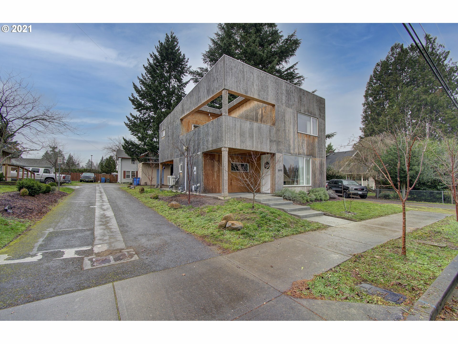 Property Photo: 3610 S St WA 98663