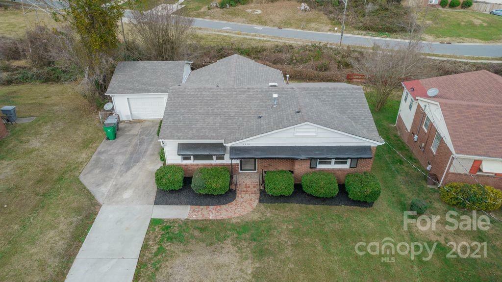 Property Photo:  1510 Gunn Street  NC 28216 