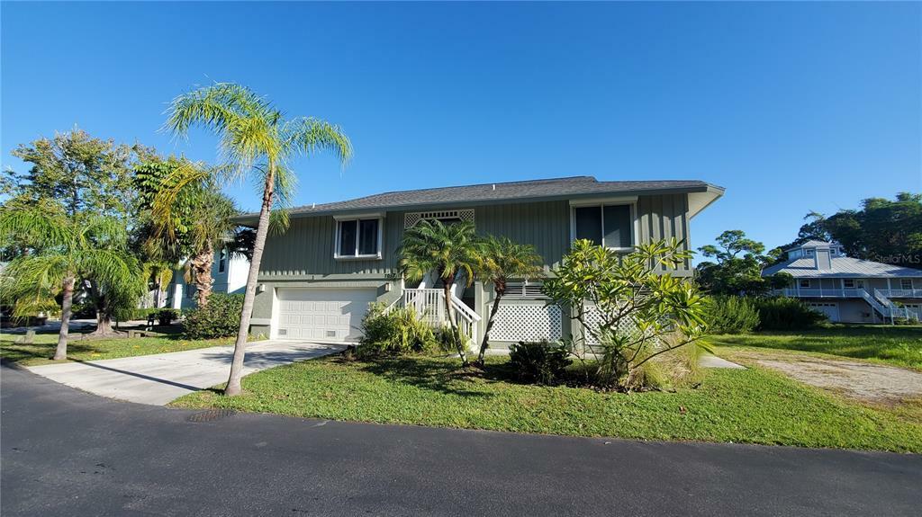 Property Photo:  7057 Pinebay Boulevard  FL 34224 