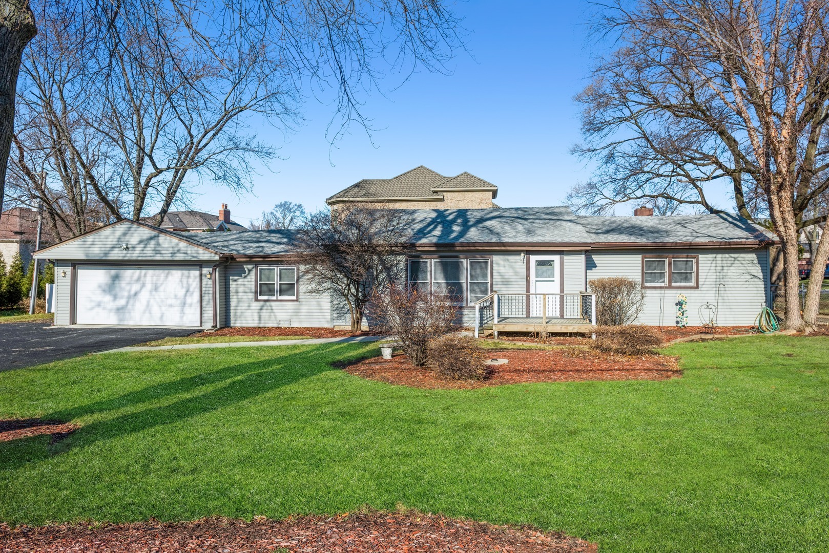 Property Photo:  100 Pratt Boulevard  IL 60172 