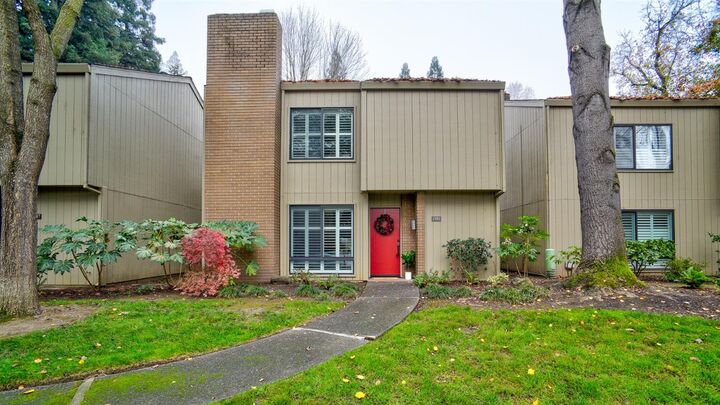 1581 University Avenue  Sacramento CA 95825 photo