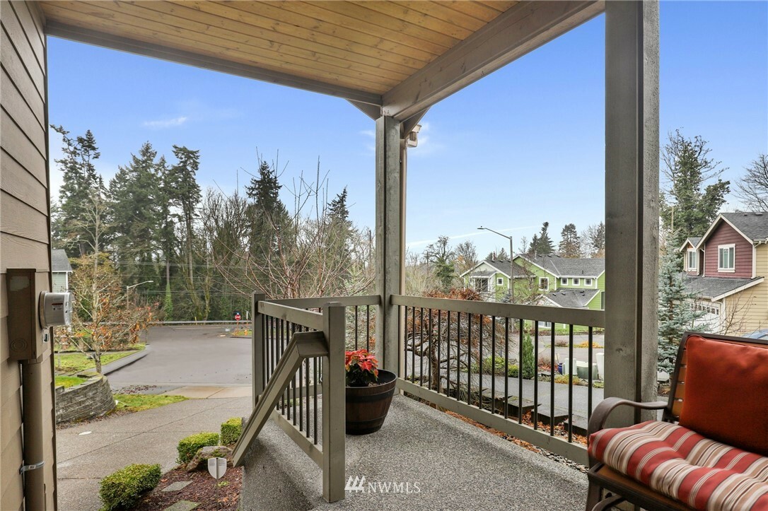 Property Photo:  1605 S 253rd Place  WA 98198 