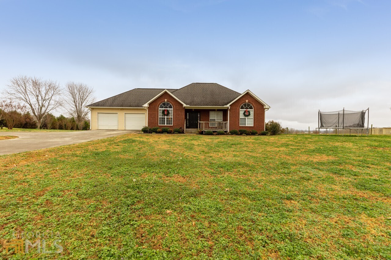 Property Photo: 734 County Road 49 AL 36273