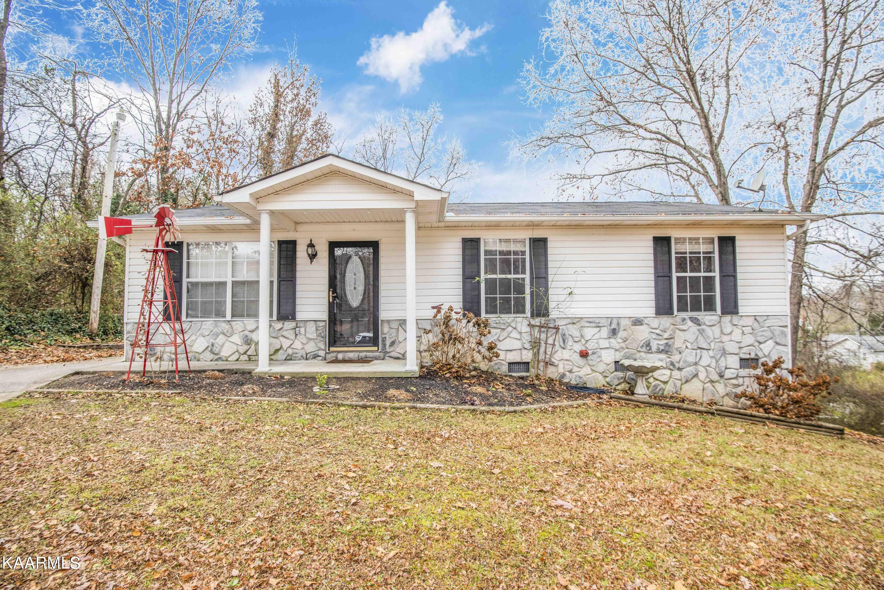 Property Photo:  201 Coley Lane  TN 37771 