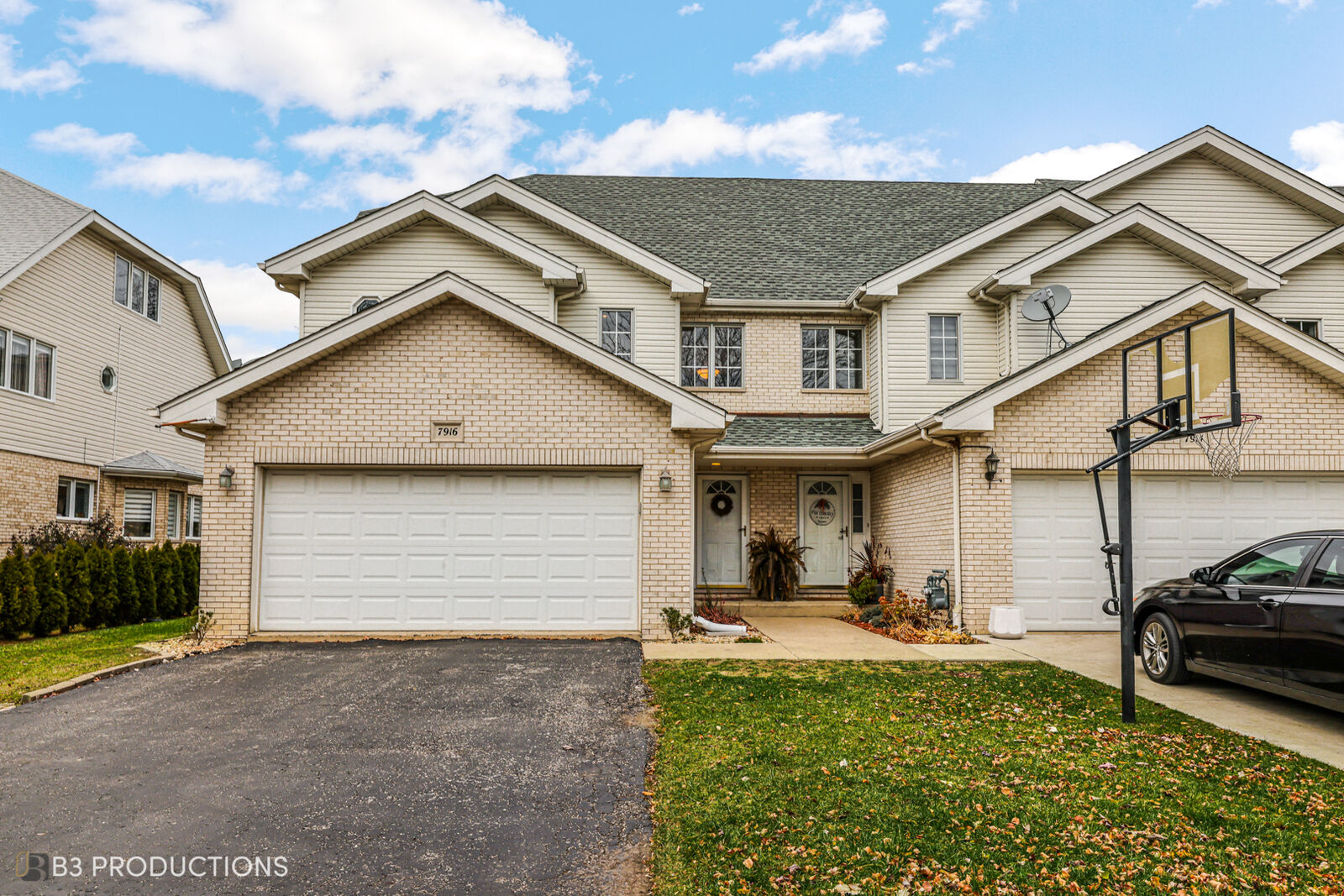 Property Photo:  7916 W 105th Street  IL 60465 