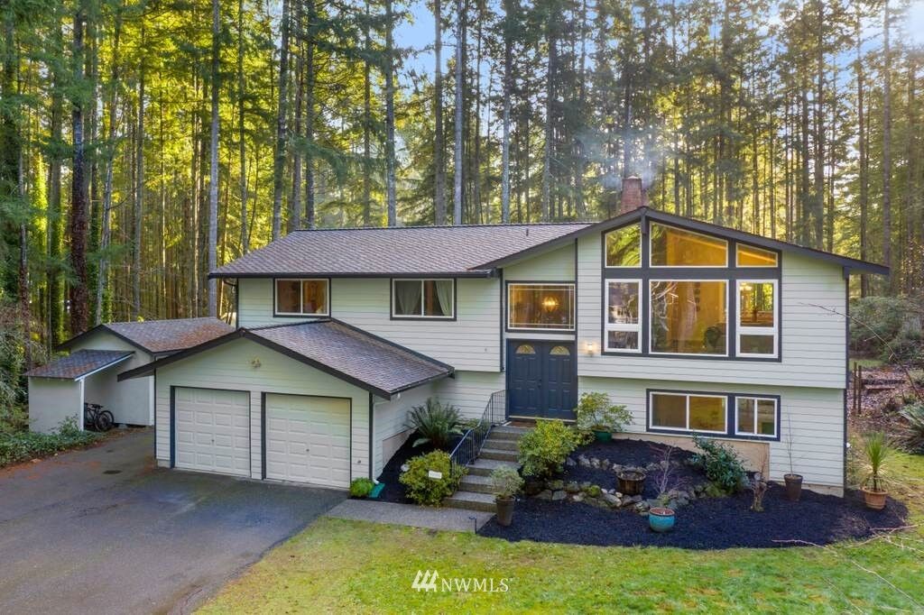 Property Photo:  3104 SE Misty Court  WA 98367 