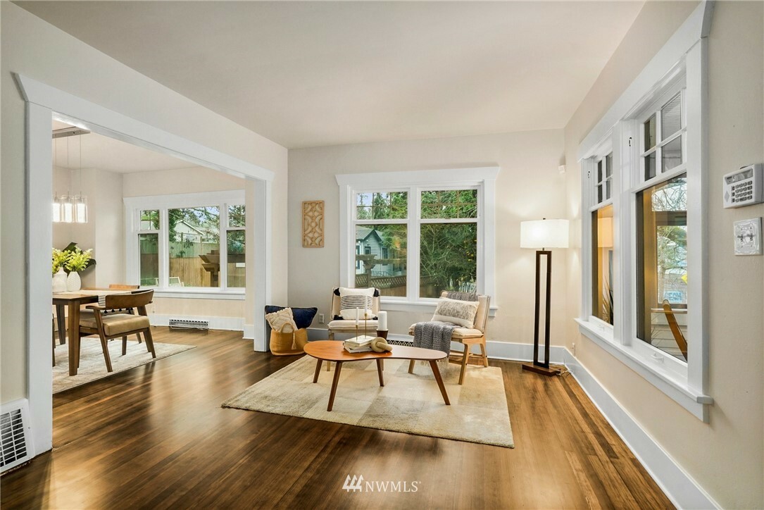 Property Photo: 13530 Erickson Place NE WA 98125