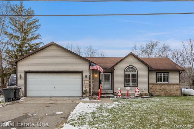 Property Photo:  12518 N Holly Road  MI 48442 