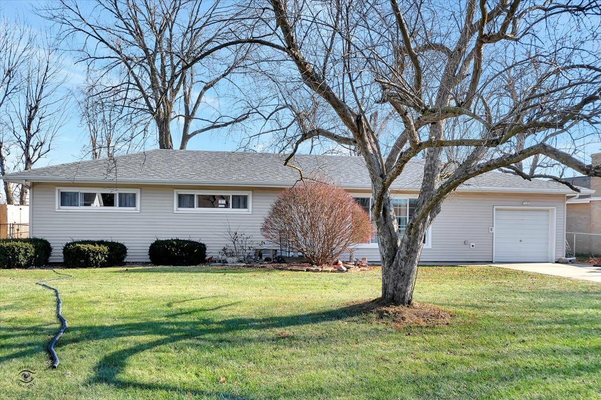 Property Photo:  167 S 4080W Road  IL 60901 