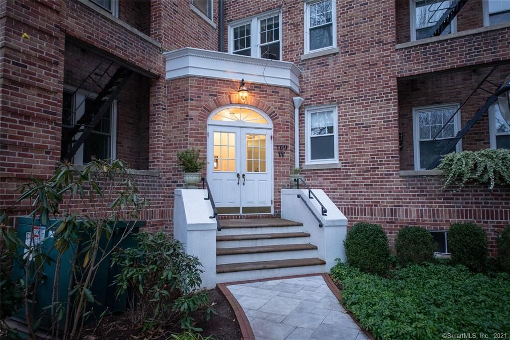 Property Photo: 169 Mason Street 4D CT 06830