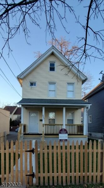 Property Photo: 717 E 2nd St NJ 07062