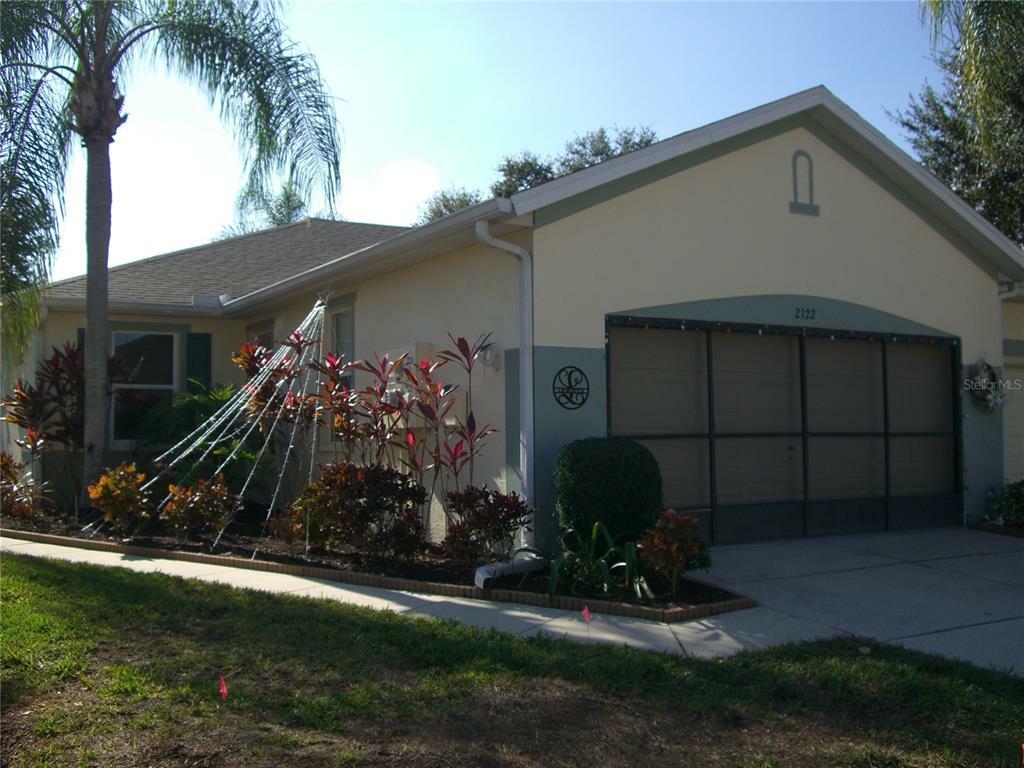 Property Photo:  2122 Acadia Greens Drive 37  FL 33573 