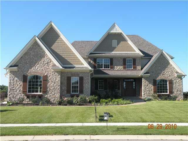 Property Photo:  829 Viking Sunrise Ln  IN 46074 