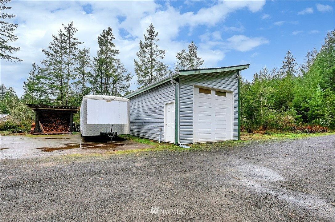 Property Photo:  611 NE Mission Wood Drive  WA 98528 