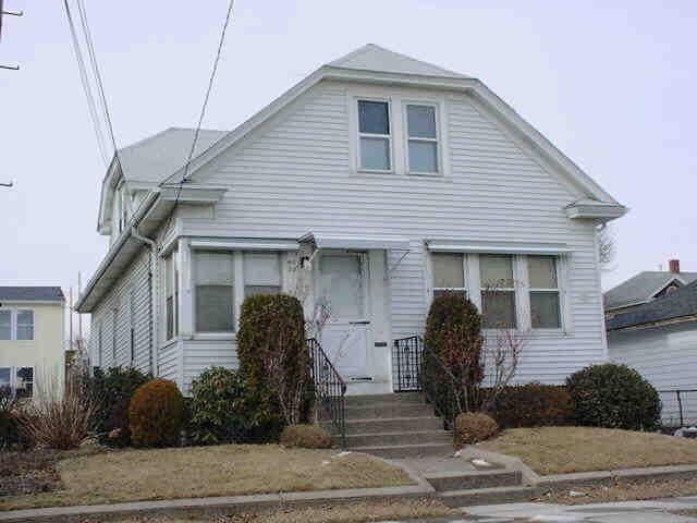 Property Photo:  38 N Sharon St  RI 02914 