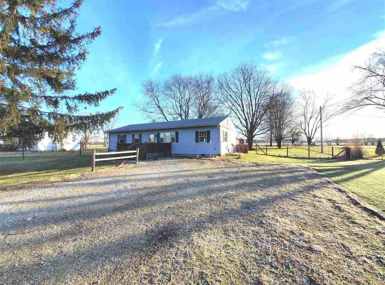 Property Photo:  4113 N Round Barn Road  IN 47374 