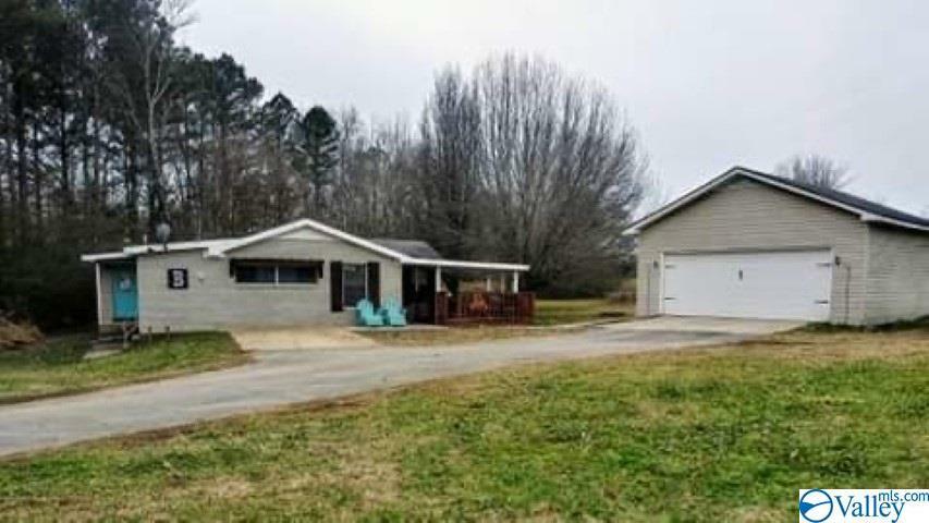 Property Photo:  1350 County Road 1814  AL 35087 