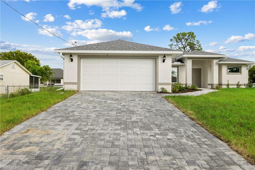 Property Photo: 414 SW 31st Avenue FL 33991
