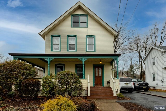 Property Photo:  20 Adrian Street  NJ 07442 