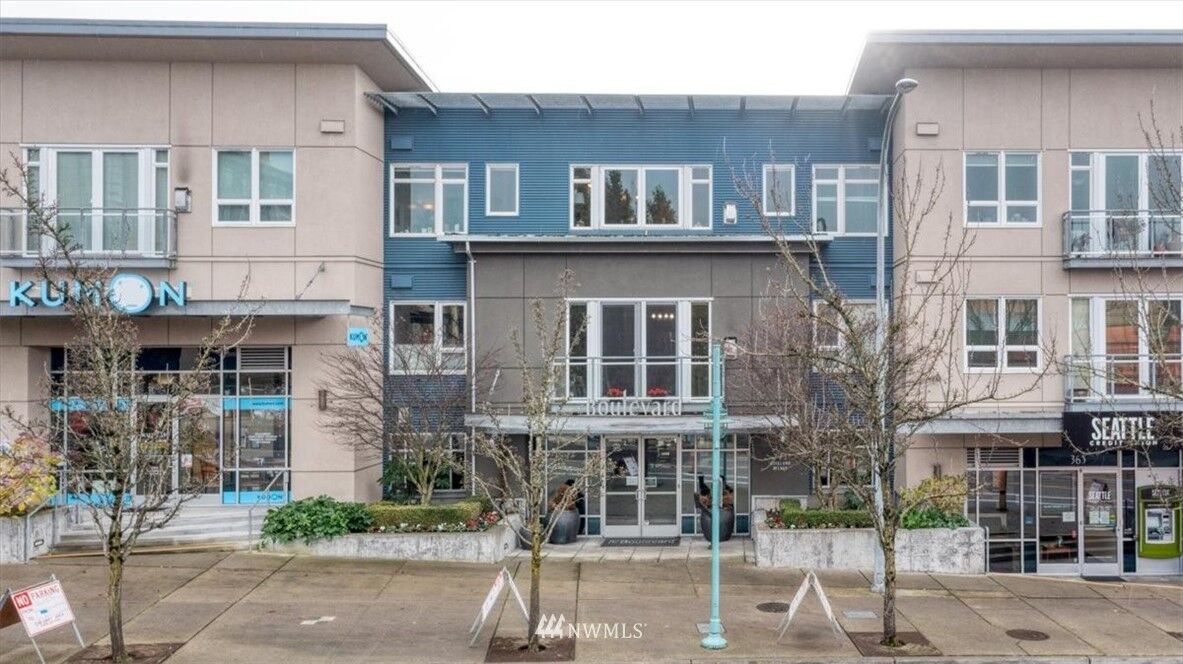 Property Photo: 375 Kirkland Avenue 209 WA 98033