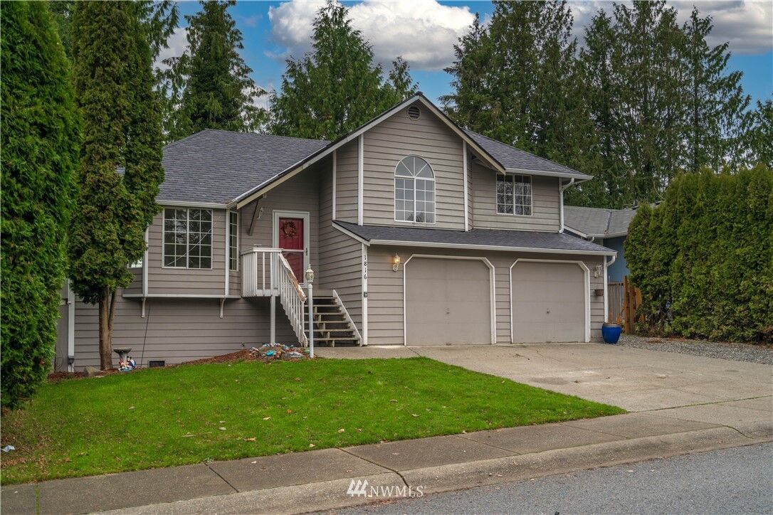 Property Photo:  1816  91st Drive SE  WA 98258 