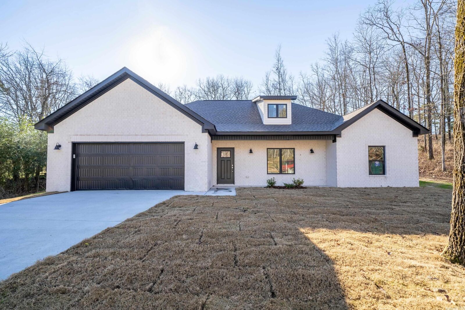 Property Photo: 115 Stonebriar Drive AR 71913