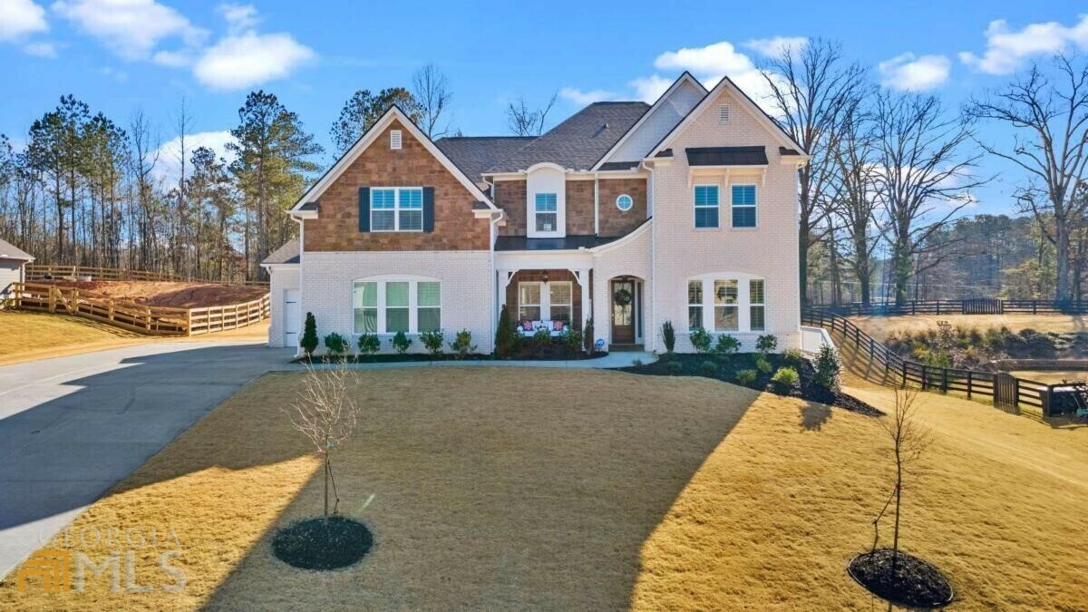 Property Photo:  114 Registry Lane  GA 30115 