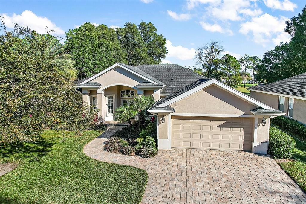 Property Photo:  7003 Shadowood Circle  FL 32757 