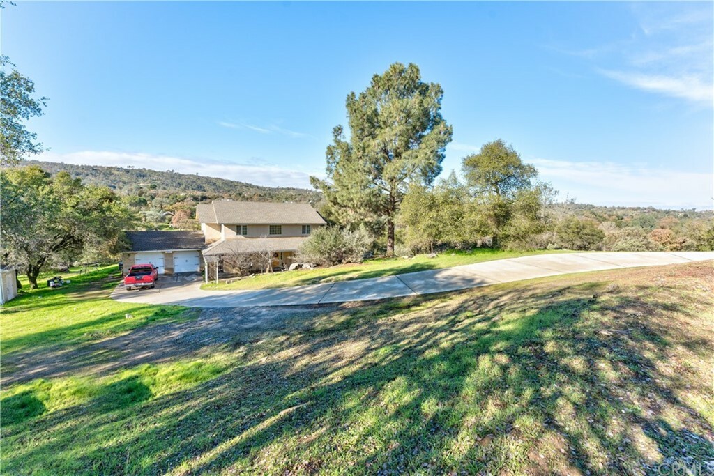 Property Photo:  30006 Yosemite Springs Circle  CA 93614 