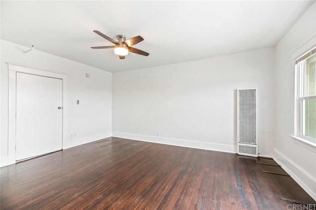 Property Photo:  323 W 4th Street 410  CA 90802 