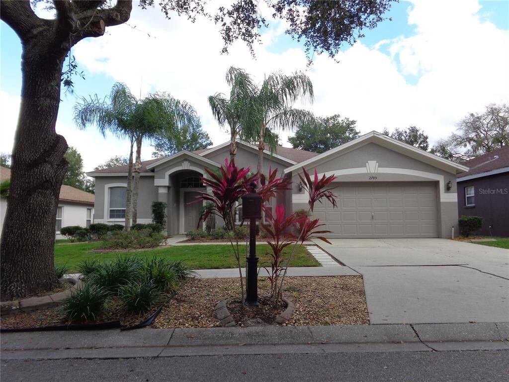 Property Photo: 2705 Brookville Drive FL 33596