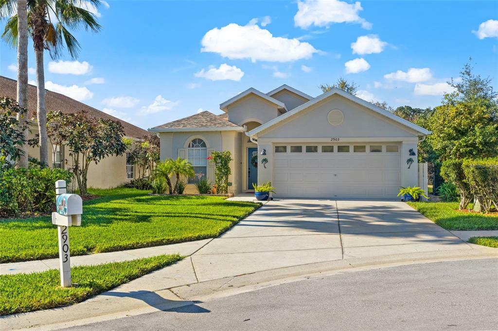 Property Photo:  2903 Ponce Court  FL 34691 