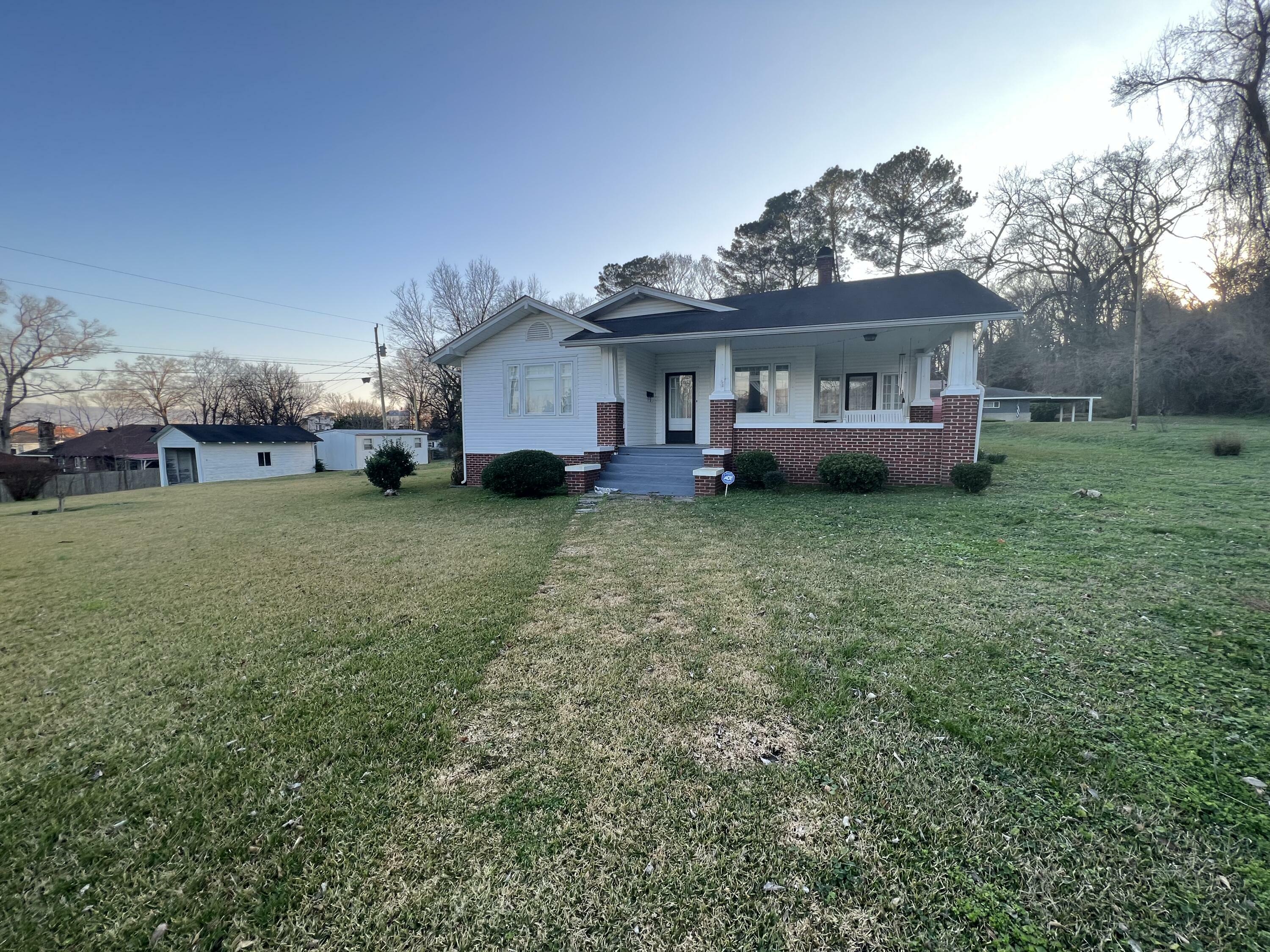 Property Photo:  309 Seventh St  TN 37380 