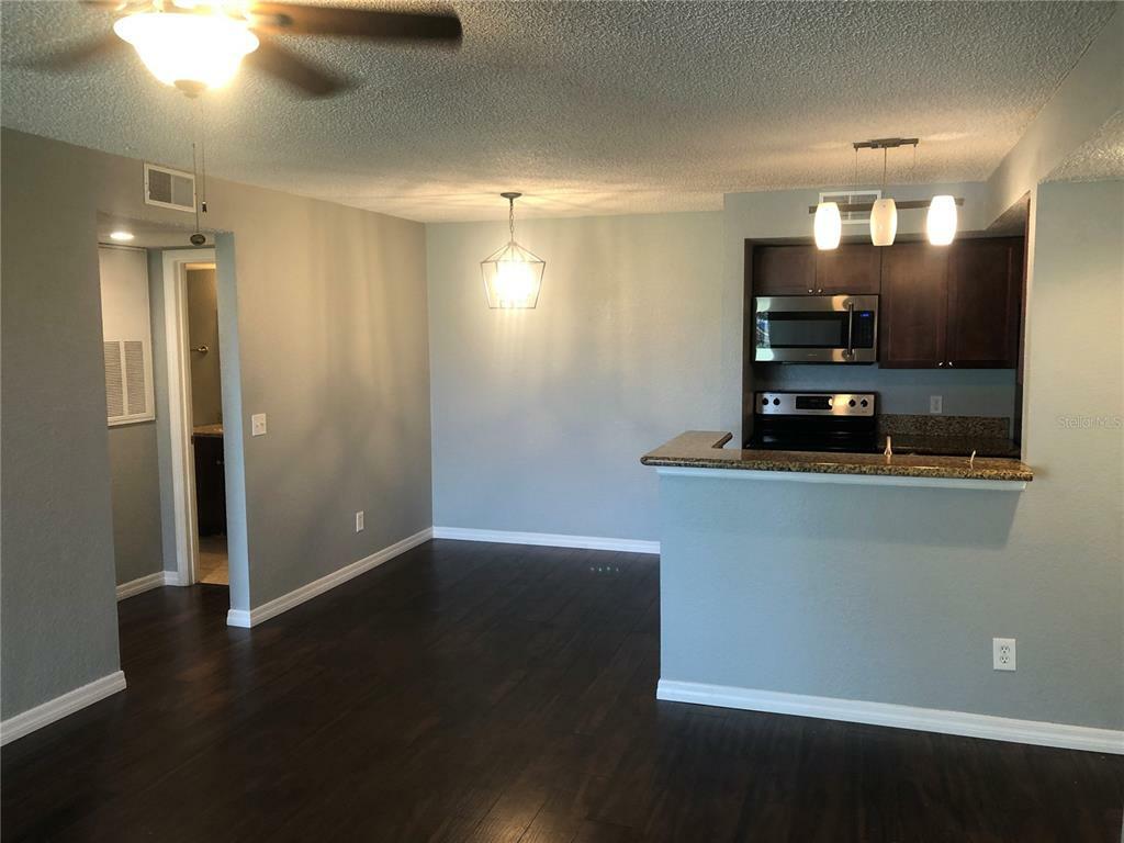 Property Photo: 5160 Conroy Road 1423 FL 32811