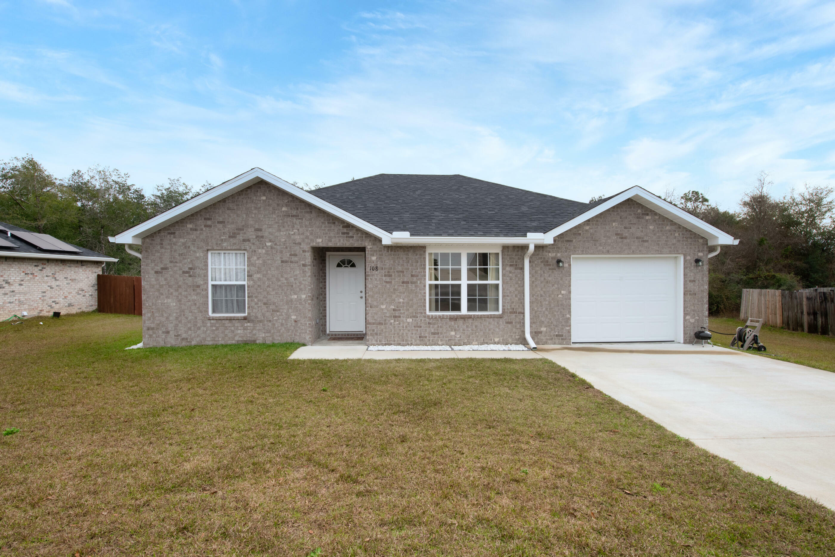 Property Photo:  108 Trailwood Lane  FL 32539 