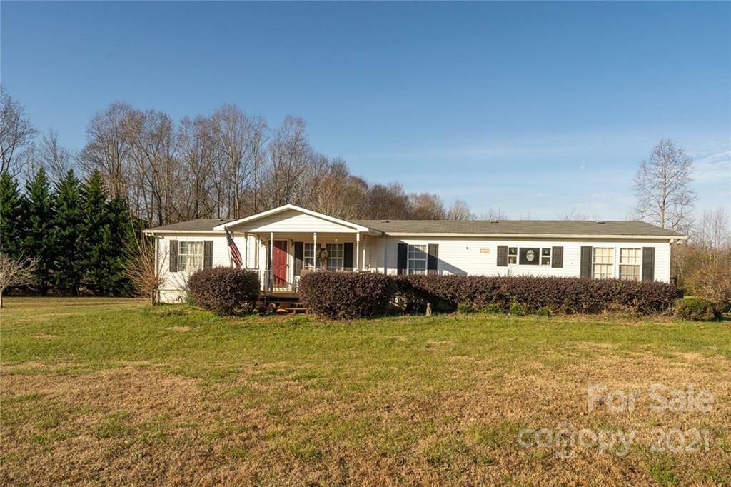 Property Photo:  1480 John Smith Road  NC 28722 